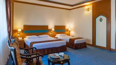 هتل مدینه الرضا مشهد - اتاق 3 تخته (1 تخت 2 نفره 1 تخت 1 نفره)