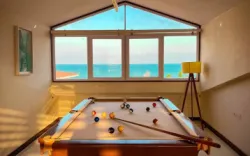 هتل آپارتمان ترنج متین رامسر - میز بیلیارد