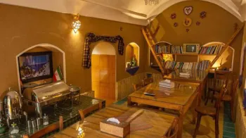 اقامتگاه بومگردی خانه نقلی کاشان - رستوران