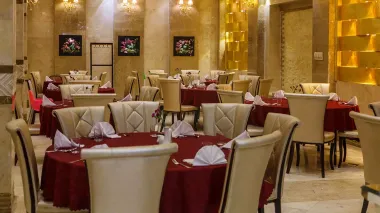 هتل الماس یک مشهد - رستوران