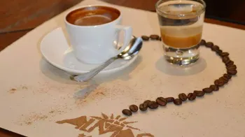 هتل الماس یک مشهد - کافی شاپ