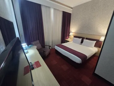 هتل پارسیان کوثر تهران - اتاق 2 تخته (1 تخت 2 نفره)