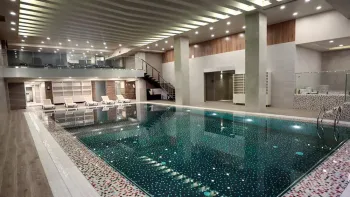 هتل آتانا تهران - استخر