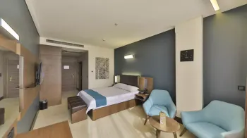 هتل آتانا تهران - اتاق 2 تخته (1 تخت 2 نفره)