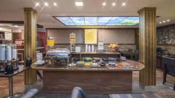 هتل مروارید تهران - رستوران