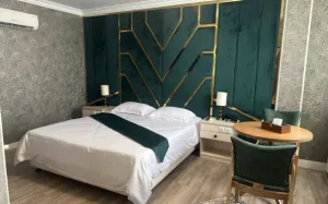 هتل اورین تهران - اتاق 2 تخته (1 تخت 2 نفره)