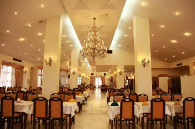 هتل بزرگ فردوسی تهران - رستوران