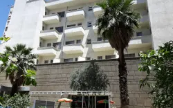 هتل نادری نو تهران - نمای بیرونی 