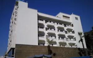 هتل نادری نو تهران - نمای بیرونی 