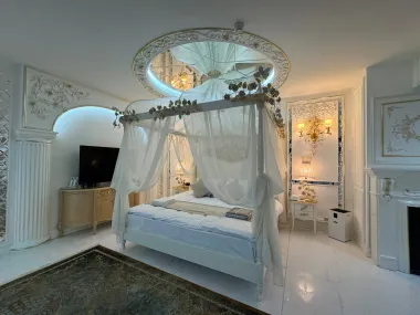 هتل بین المللی قصر مشهد - اتاق 2 تخته (1 تخت 2 نفره)