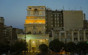 هتل بین المللی قصر مشهد - نمای بیرونی 