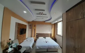 هتل گل گندم مشهد - اتاق 3 تخته (1 تخت 2 نفره و 1 تخت 1 نفره)