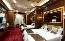 هتل رز درویشی مشهد - اتاق 4 تخته (1 تخت 2 نفره و 2 تخت 1 نفره)