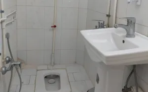 مسافرخانه یارزمان مشهد - سرویس بهداشتی و حمام