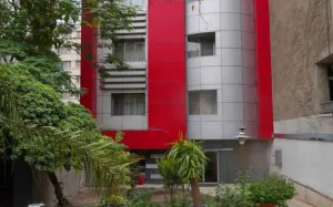 هتل اطلس تهران - نمای بیرونی 