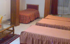 هتل آپارتمان رازی تهران - اتاق 4 تخته (4 تخت 1 نفره)