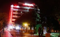 هتل آپارتمان رازی تهران - نمای بیرونی 