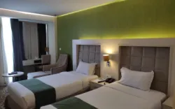 هتل انقلاب تهران - اتاق 2 تخته (2 تخت 1 نفره)