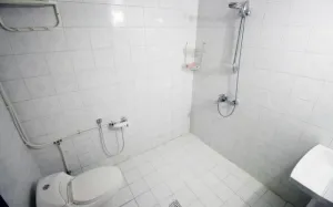 هتل آپارتمان شمس شیراز - سرویس بهداشتی و حمام