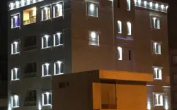 مجتمع اقامتی امپراطور قشم - نمای بیرونی 