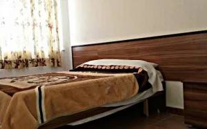 هتل آپارتمان گل پونه قشم - اتاق 2 تخته (1 تخت 2 نفره)