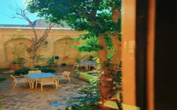 اقامتگاه سنتی دیوان سالار شیراز - نمای محوطه