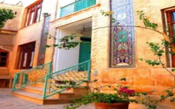 اقامتگاه سنتی دیوان سالار شیراز - نمای محوطه