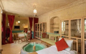 اقامتگاه سنتی درب شازده شیراز - نمای اتاق 