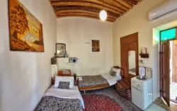 اقامتگاه سنتی ماه سلطان شیراز - اتاق 2 تخته (2 تخت 1 نفره)