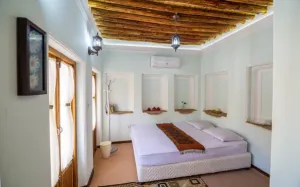 اقامتگاه بومگردی آنا شیراز - اتاق 2 تخته (1 تخت 2 نفره)