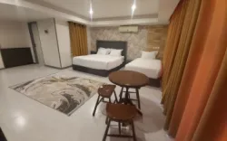 خانه مسافر دلگشا شیراز - اتاق 3 تخته (1 تخت 2 نفره 1 تخت 1 نفره)