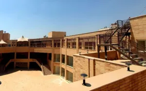 خانه مسافر دلگشا شیراز - نمای بیرونی 