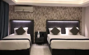 خانه مسافر دلگشا شیراز - اتاق 3 تخته (1 تخت 2 نفره 1 تخت 1 نفره)