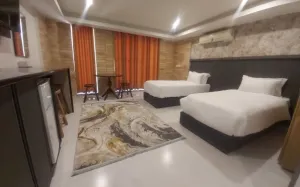 خانه مسافر دلگشا شیراز - اتاق 2 تخته (2 تخت 1 نفره)