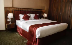 هتل آپارتمان سورنا شیراز - اتاق 2 تخته (1 تخت 2 نفره)