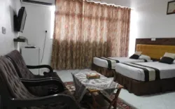 هتل سیمرغ کیش - اتاق 2 تخته (2 تخت 1 نفره)