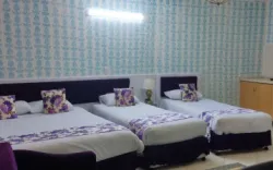 هتل سیمرغ کیش - اتاق 4 تخته (1 تخت 2 نفره 2 تخت 1 نفره)