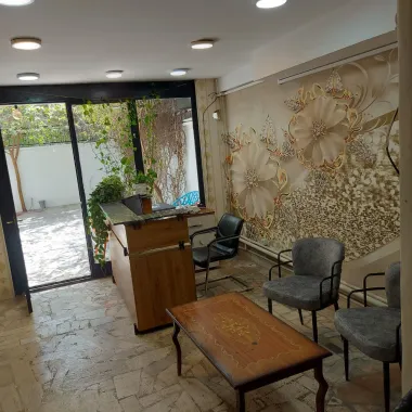 مهمانپذیر ترنج تهران - پذیرش