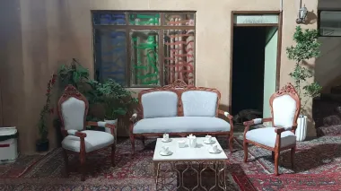 مهمانپذیر فونیکس شیراز - 