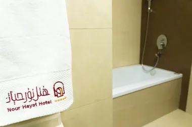 هتل نور حیات تهران - حمام