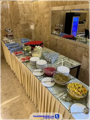 هتل آراد مشهد - میز بار ناهار