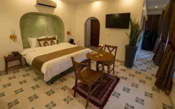 اقامتگاه سنتی عمارت 85 تهران - اتاق 2 تخته (1 تخت 2 نفره)