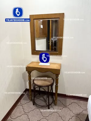 هتل نورالرضا میبد مشهد - امکانات اتاق (میز آرایش)