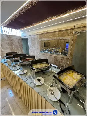 هتل آراد مشهد - میز سلف ناهار