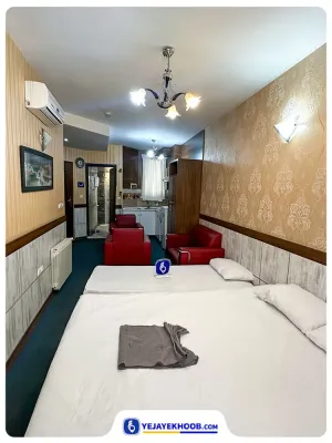 هتل آپارتمان سفرا مشهد - اتاق 3 تخته (1 تخت 2 نفره و 1 تخت 1 نفره)
