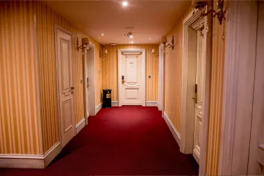 هتل پرشین پلازا تهران - راهرو