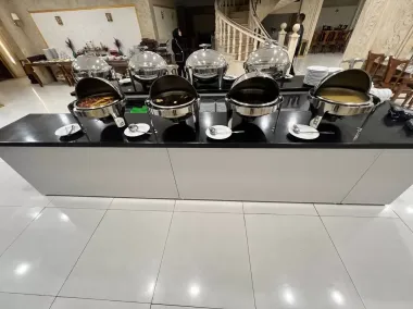 هتل ضیافت نور مشهد - رستوران (میز سلف سرویس)