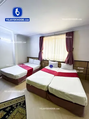 هتل آپارتمان معین درباری مشهد - اتاق ۳ تخته (یک تخت دبل + یک تخت سینگل)