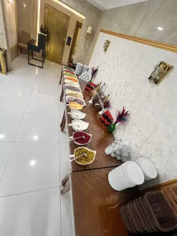 هتل ضیافت نور مشهد - رستوران (میز سالاد)