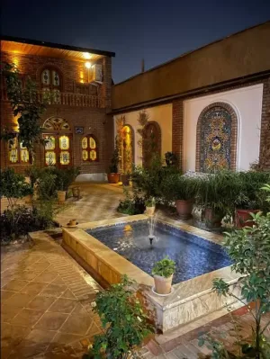 هتل سنتی تخت جمشید تهران - نمای محوطه